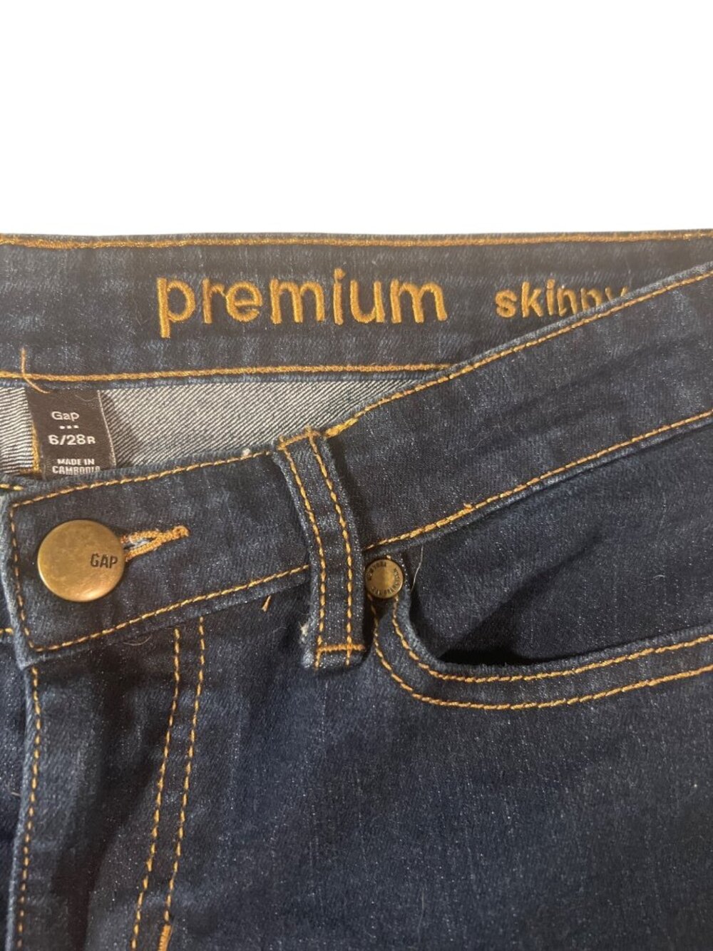 Gap Premium Skinny Jeans Dark Wash Denim Size 6 / 28R - Picture 2 of 4